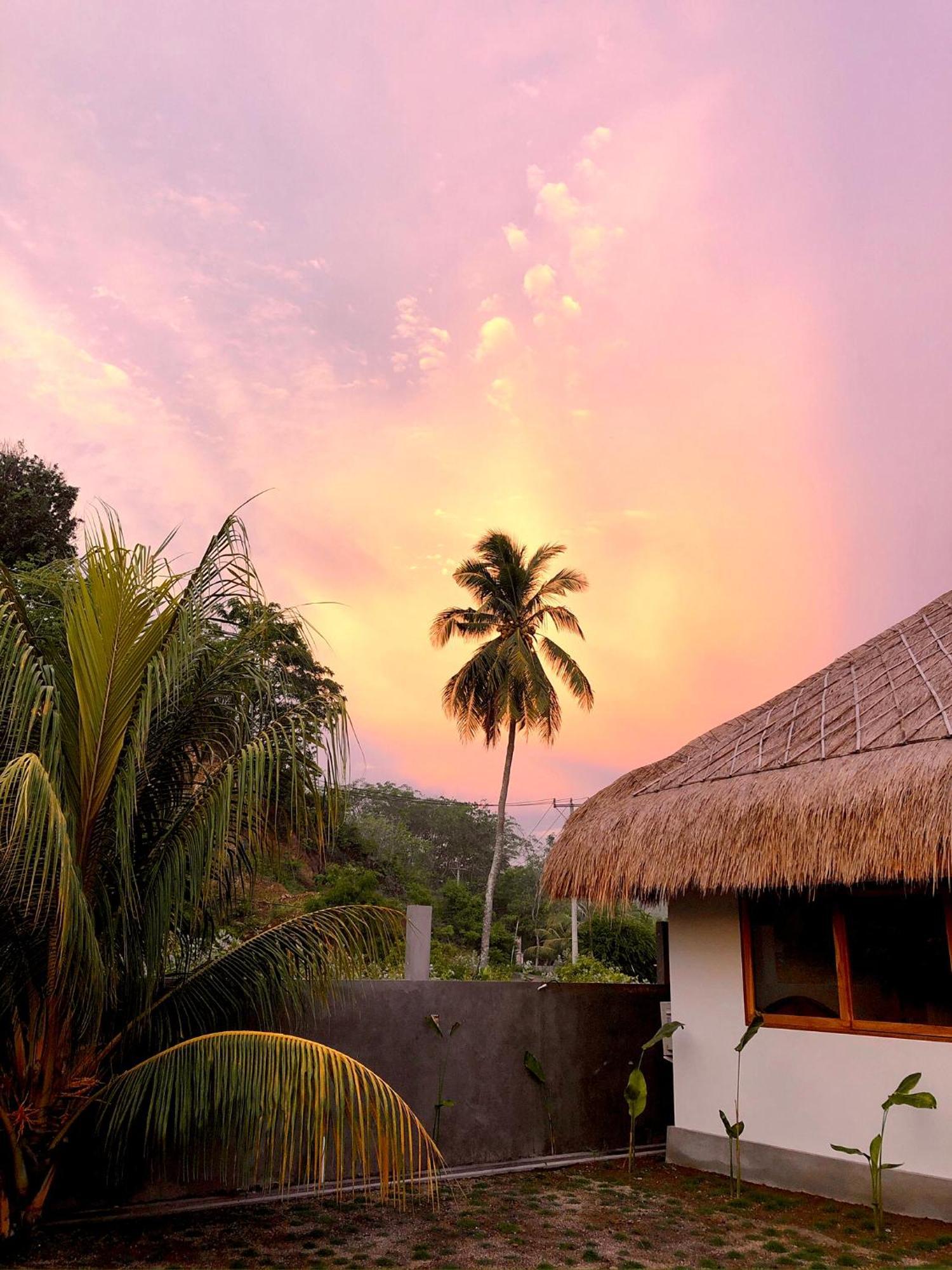 Luana Lombok Hotel เซอลงเบอลานัก ภายนอก รูปภาพ