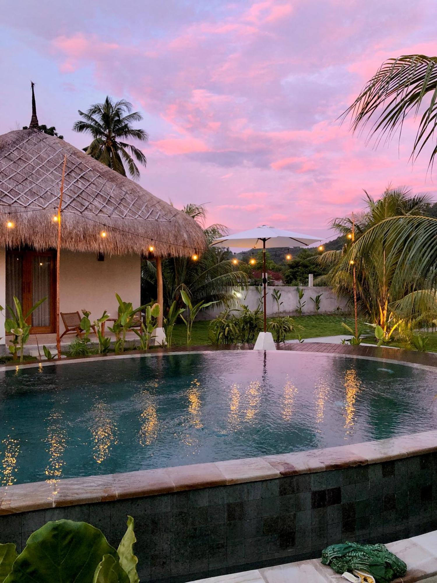 Luana Lombok Hotel เซอลงเบอลานัก ภายนอก รูปภาพ