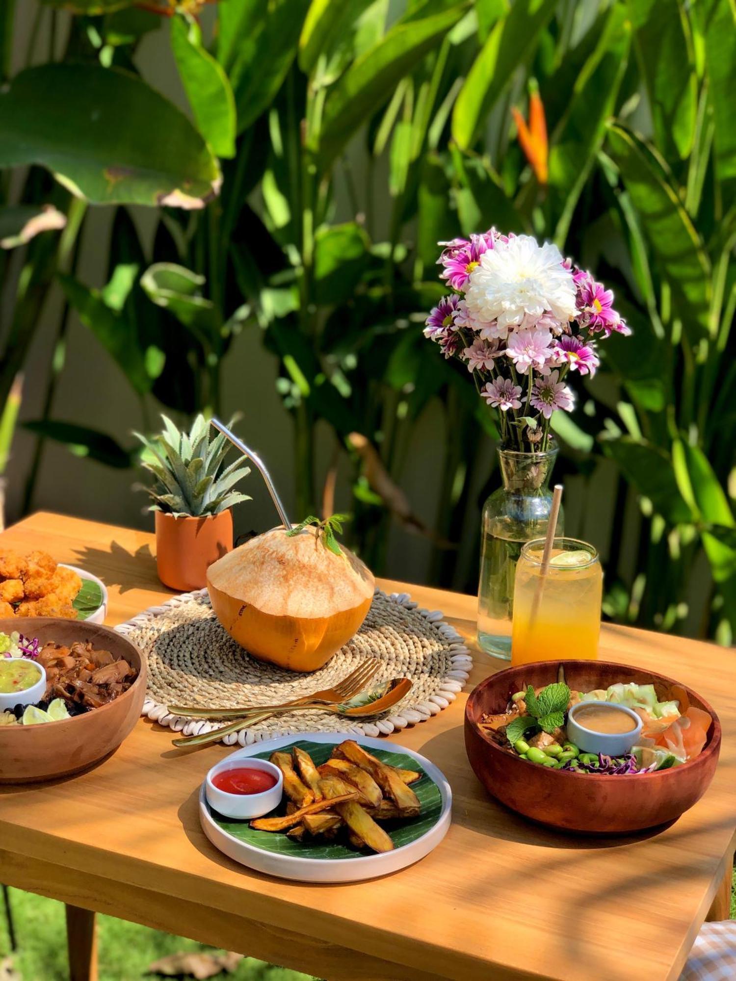 Luana Lombok Hotel เซอลงเบอลานัก ภายนอก รูปภาพ