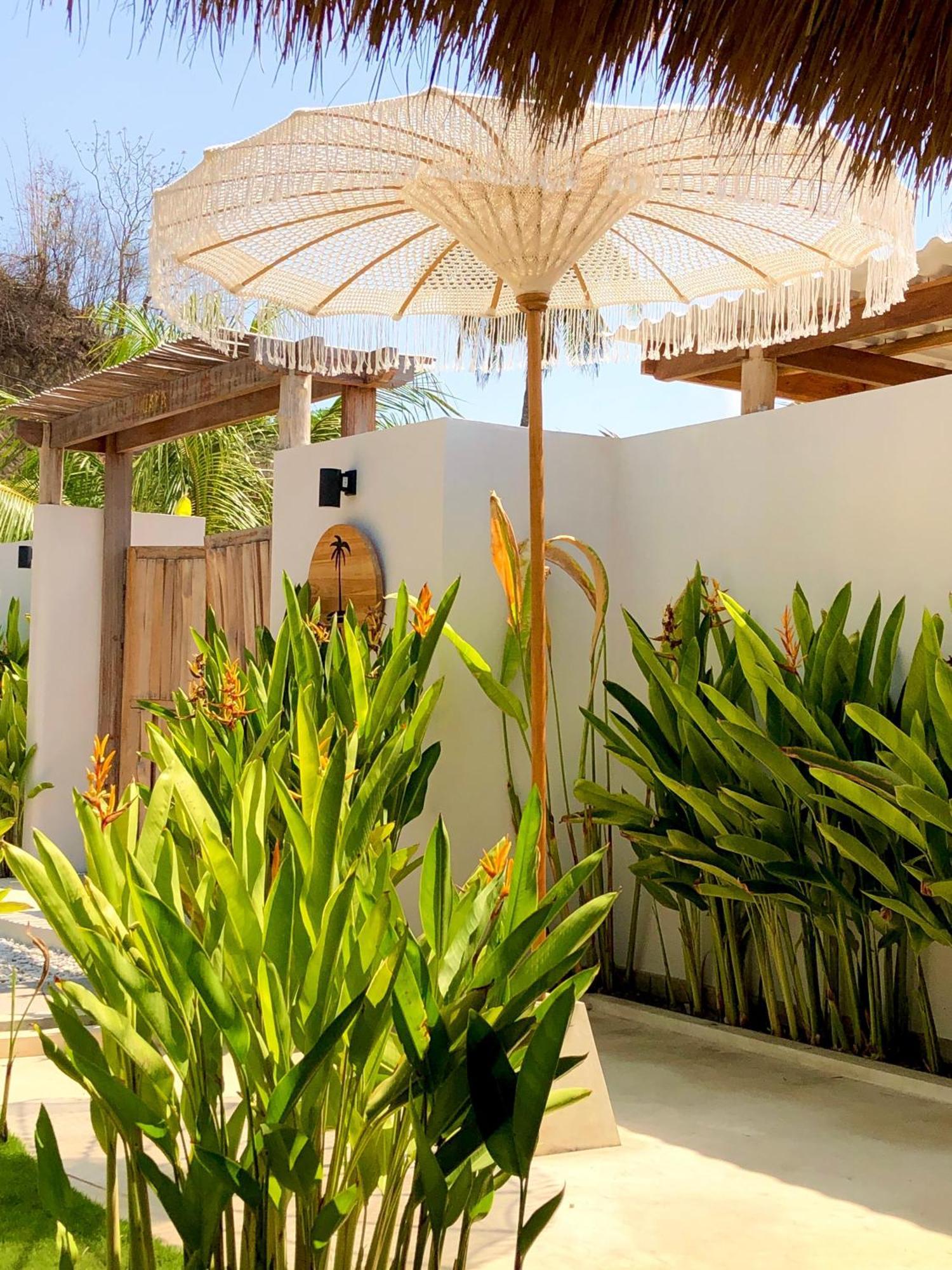 Luana Lombok Hotel เซอลงเบอลานัก ภายนอก รูปภาพ